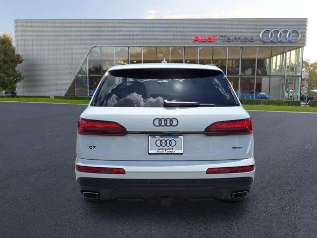 new 2025 Audi Q7 car, priced at $72,195