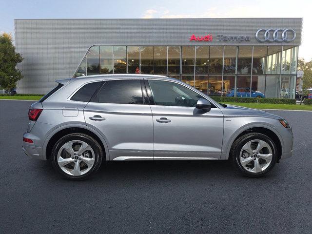 new 2025 Audi Q5 car, priced at $58,085