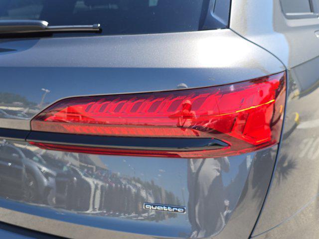 new 2025 Audi Q7 car, priced at $76,250