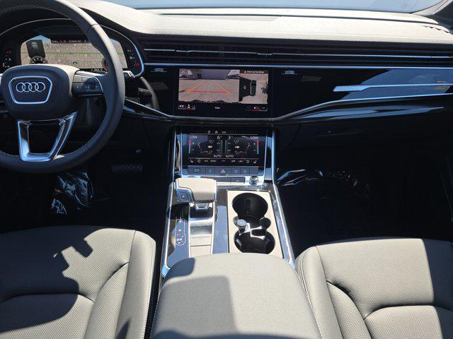 new 2025 Audi Q7 car, priced at $76,250