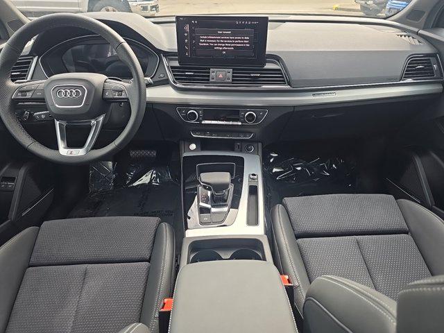 new 2024 Audi Q5 car, priced at $70,290