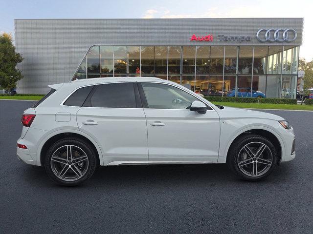 new 2025 Audi Q5 car, priced at $61,825