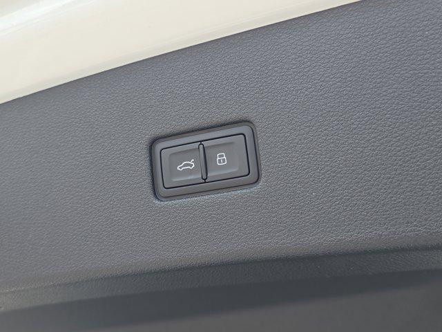 new 2025 Audi Q8 car, priced at $86,335