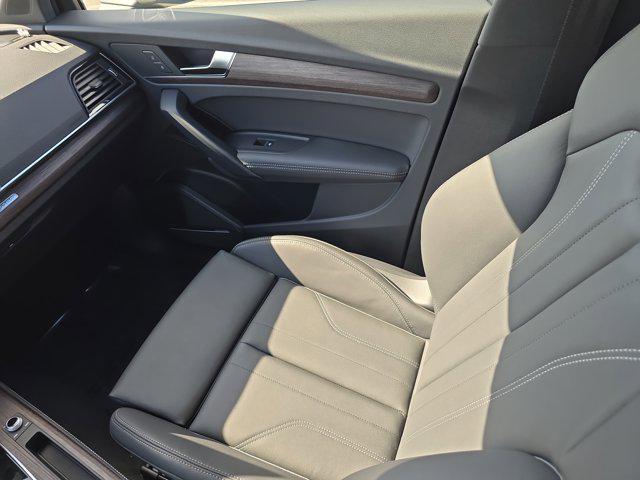 new 2025 Audi Q5 car, priced at $59,715