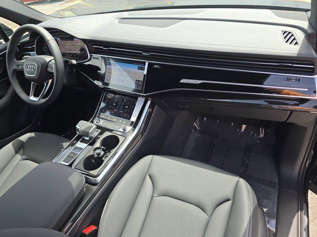 new 2025 Audi Q7 car, priced at $72,705