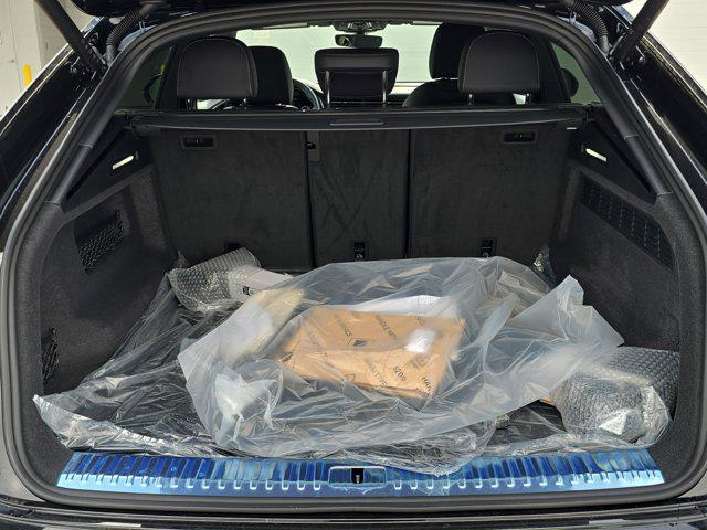 new 2025 Audi Q8 car, priced at $78,465