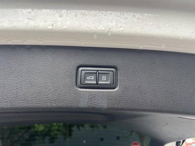 used 2024 Audi Q7 car, priced at $42,585