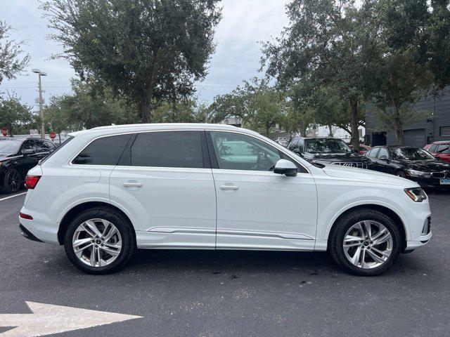 used 2024 Audi Q7 car, priced at $42,585