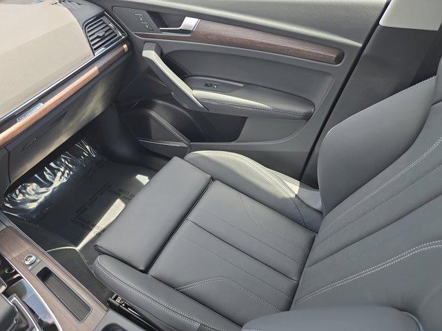 new 2025 Audi Q5 car, priced at $64,035
