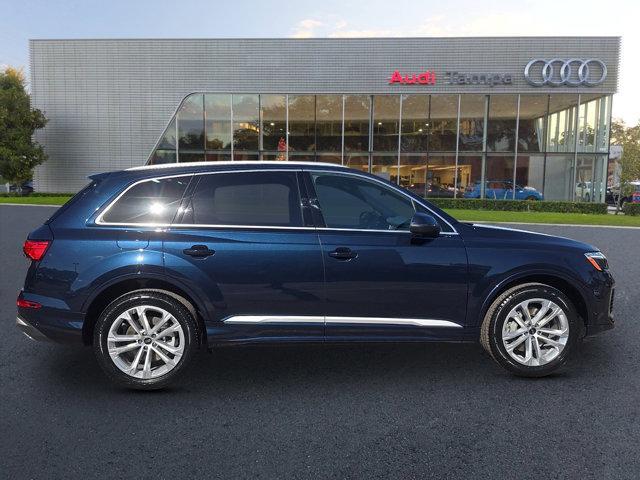 new 2025 Audi Q7 car, priced at $65,600