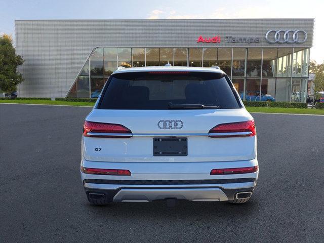 new 2025 Audi Q7 car, priced at $73,205