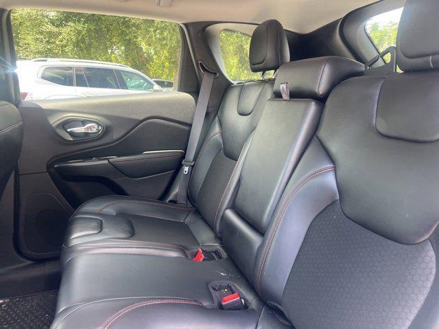used 2020 Jeep Cherokee car, priced at $18,989