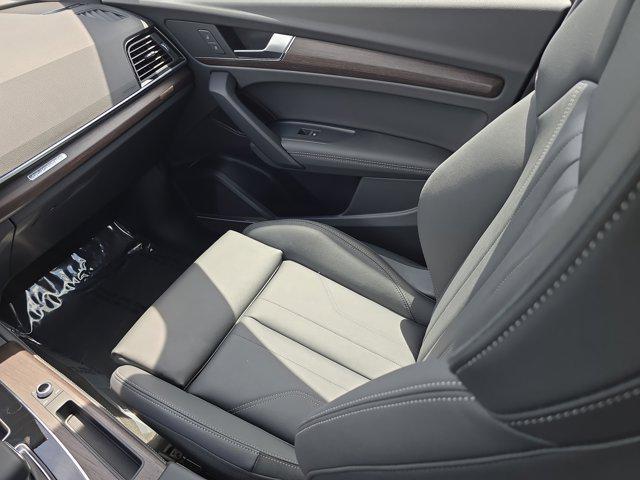 new 2025 Audi Q5 car, priced at $59,150