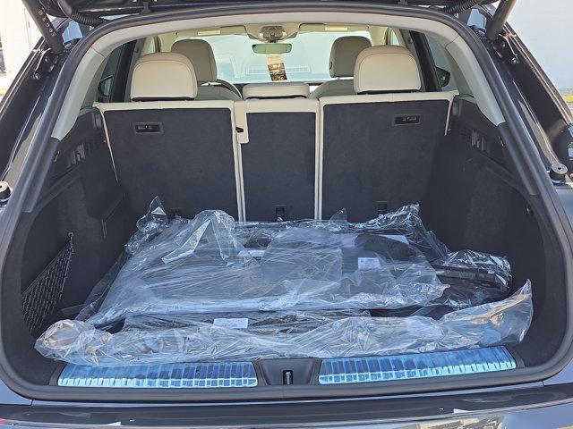 new 2025 Audi Q5 car, priced at $60,350