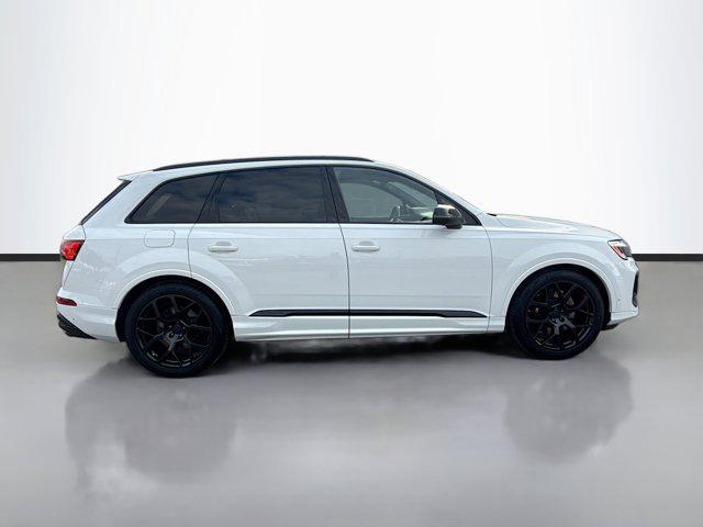 new 2026 Audi SQ7 car, priced at $108,405