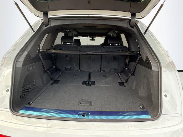 new 2026 Audi SQ7 car, priced at $108,405