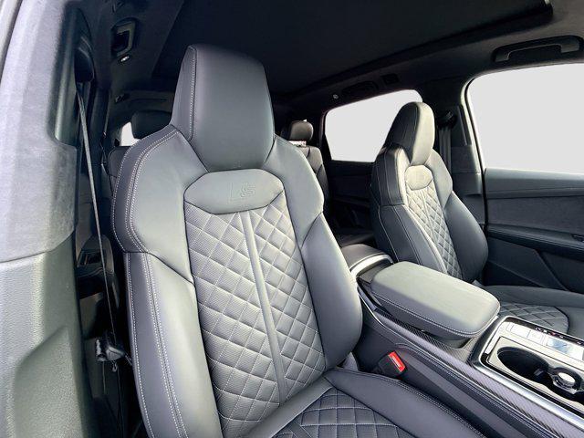new 2026 Audi SQ7 car, priced at $108,405
