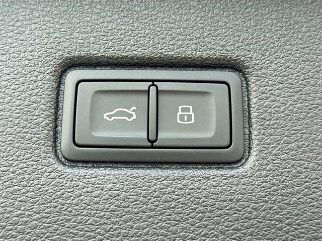 new 2026 Audi SQ7 car, priced at $108,405