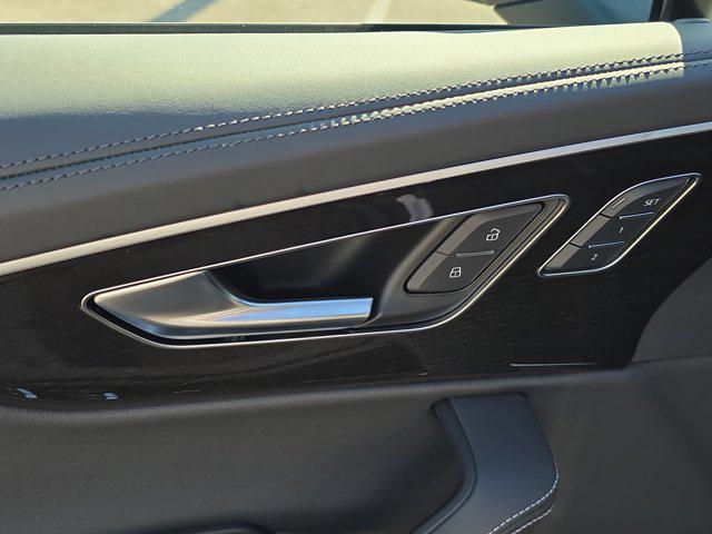 new 2025 Audi Q7 car, priced at $84,655