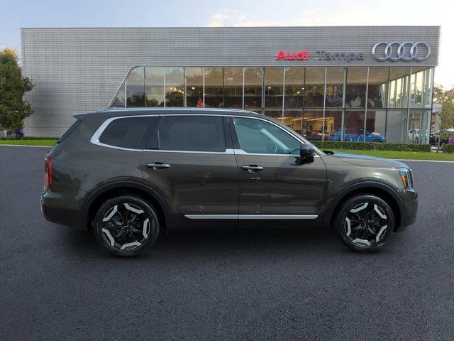 used 2023 Kia Telluride car, priced at $29,985
