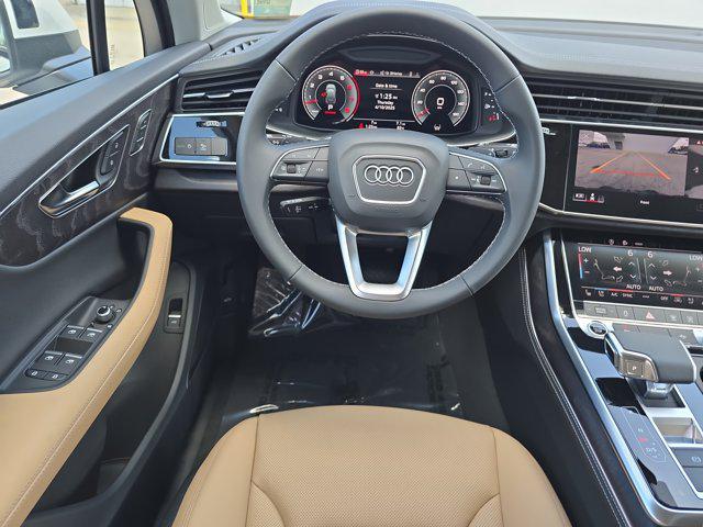 new 2025 Audi Q7 car, priced at $76,250
