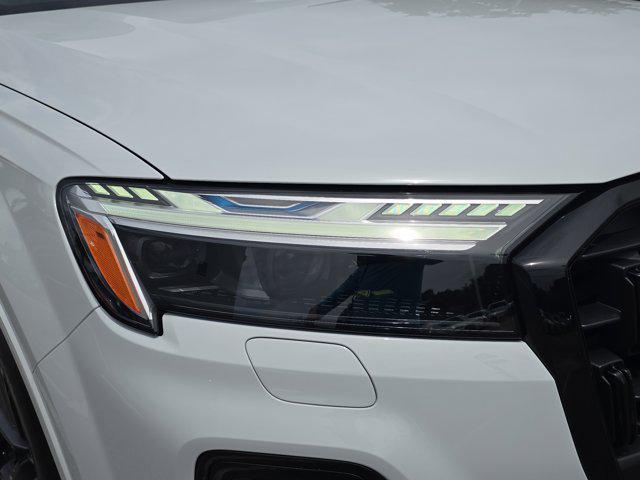 new 2025 Audi Q7 car, priced at $83,605