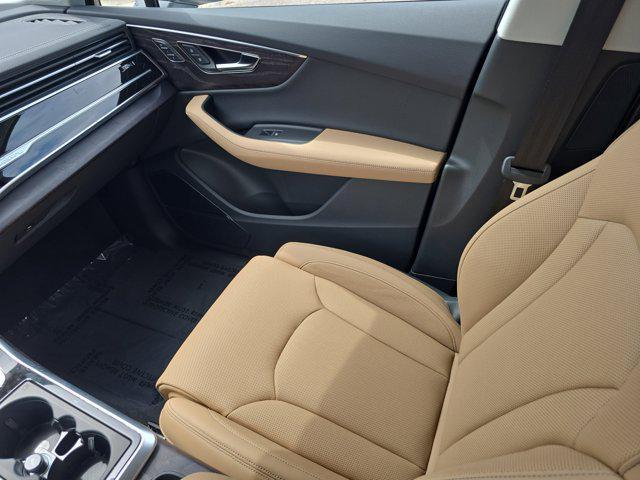 new 2025 Audi Q7 car, priced at $83,605