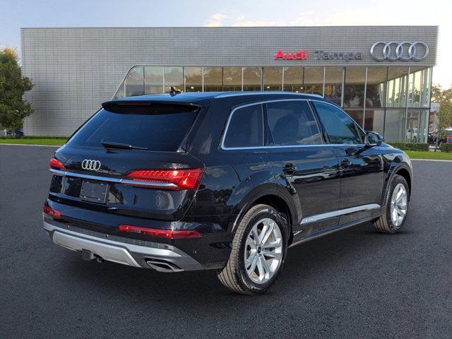 new 2025 Audi Q7 car, priced at $75,800