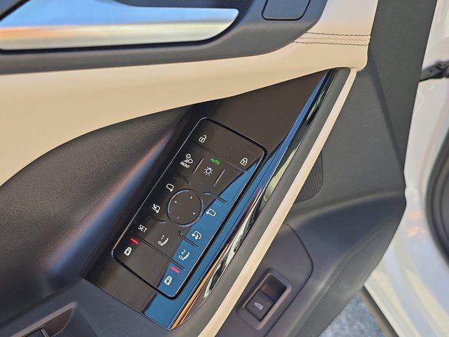 new 2025 Audi Q6 e-tron car, priced at $77,750