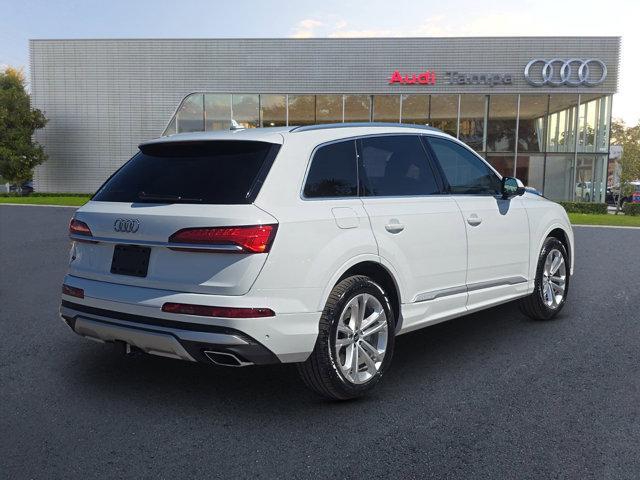 new 2025 Audi Q7 car, priced at $66,350