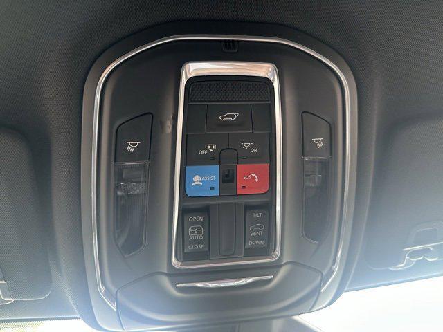 used 2024 Jeep Grand Cherokee car, priced at $33,899