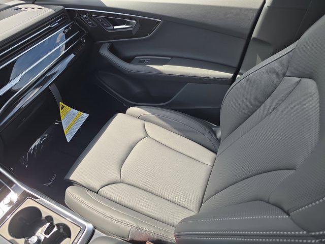 new 2025 Audi Q7 car, priced at $79,605