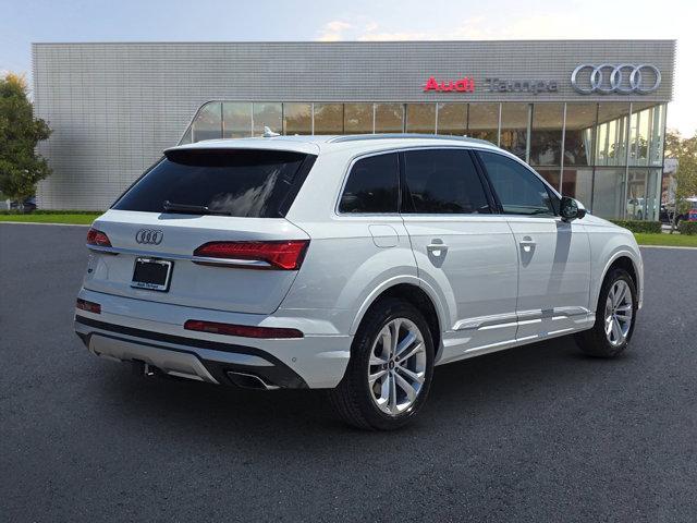 new 2025 Audi Q7 car, priced at $75,800