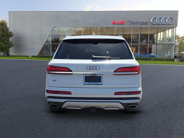 new 2025 Audi Q7 car, priced at $75,800