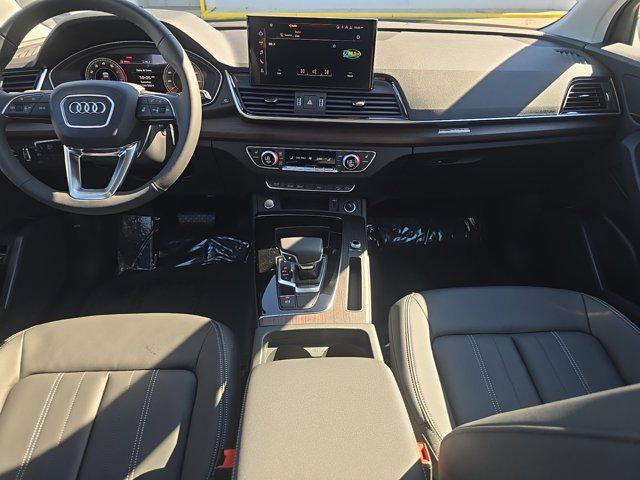 new 2025 Audi Q5 car, priced at $49,540