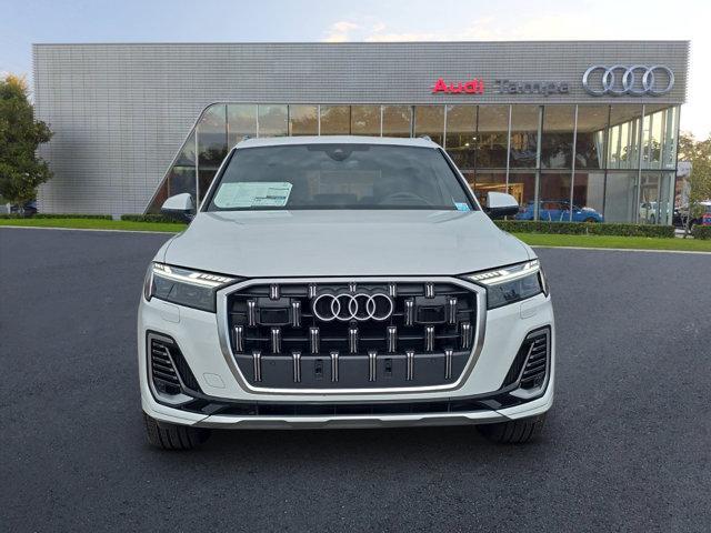 new 2025 Audi Q7 car, priced at $81,655