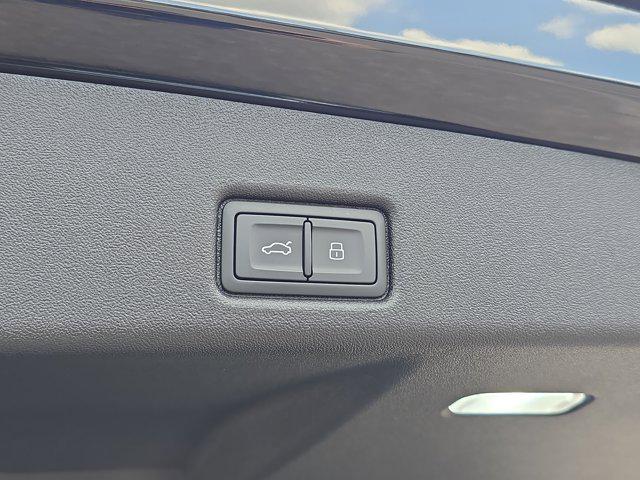 new 2025 Audi Q5 car, priced at $60,975
