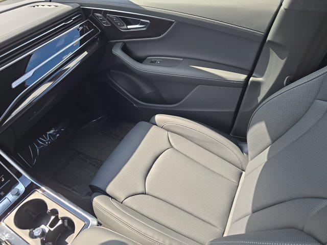 new 2025 Audi Q7 car, priced at $84,655