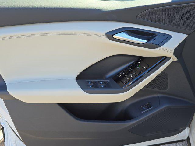 new 2025 Audi Q6 e-tron car, priced at $69,550