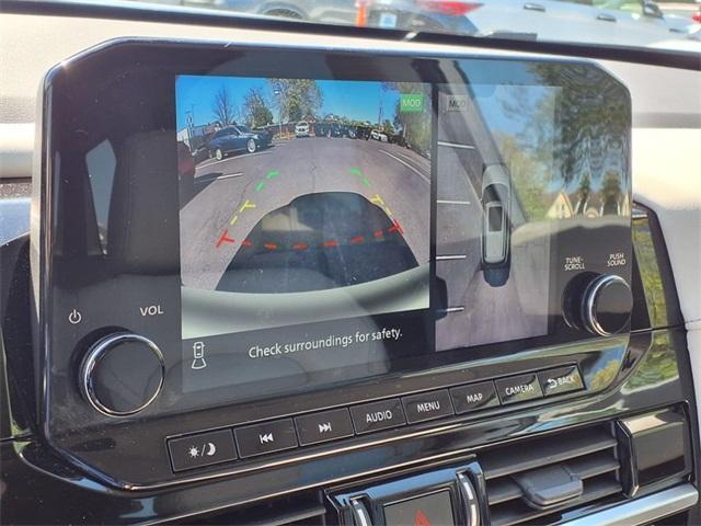 used 2022 Nissan Pathfinder car, priced at $35,888