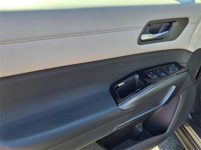 used 2022 Nissan Pathfinder car, priced at $35,888
