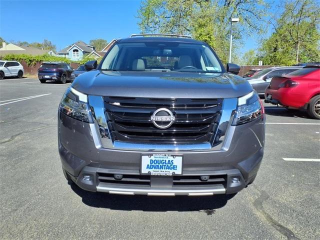 used 2022 Nissan Pathfinder car, priced at $35,888