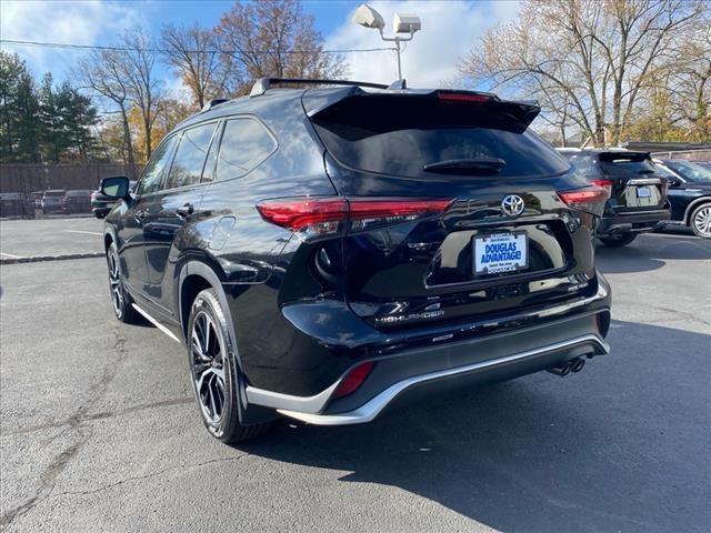 used 2021 Toyota Highlander car, priced at $35,888