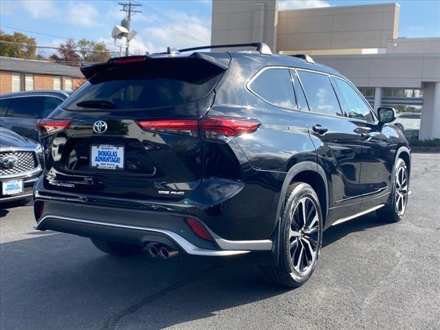 used 2021 Toyota Highlander car, priced at $35,888