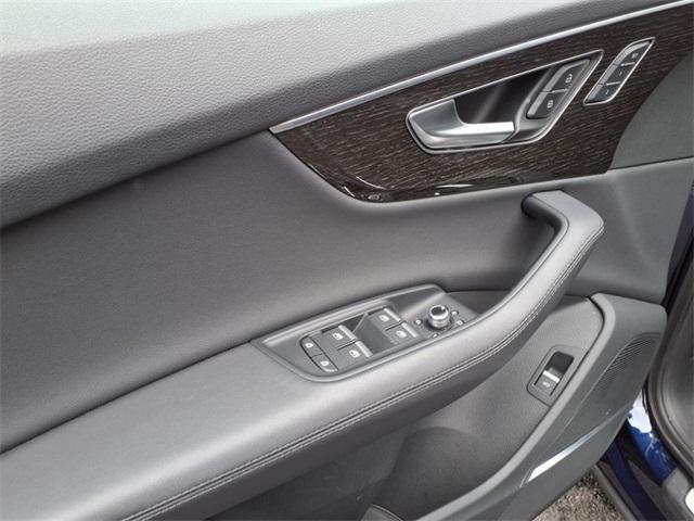used 2024 Audi Q7 car, priced at $50,888
