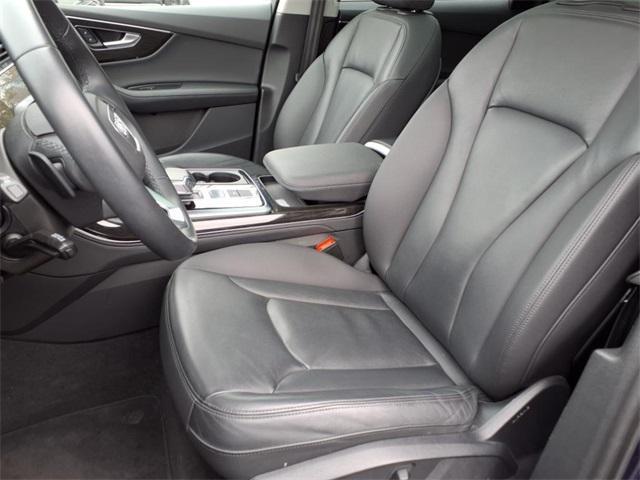 used 2024 Audi Q7 car, priced at $50,888