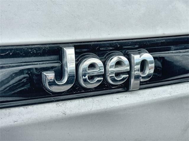 used 2023 Jeep Grand Cherokee car, priced at $37,898