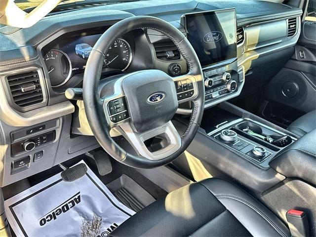 used 2024 Ford Expedition car, priced at $47,897