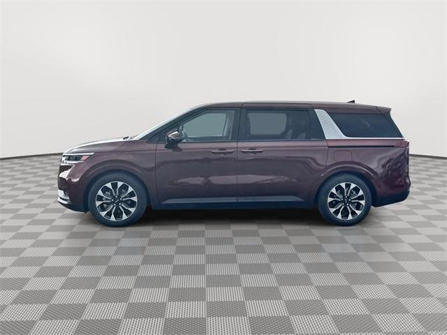 used 2024 Kia Carnival car, priced at $37,399