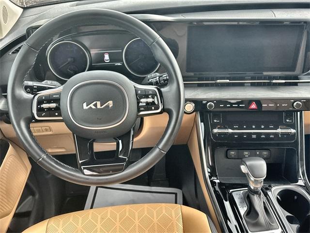 used 2024 Kia Carnival car, priced at $37,399